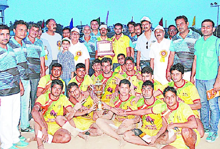 Chaudhry became the champion Bulls AG