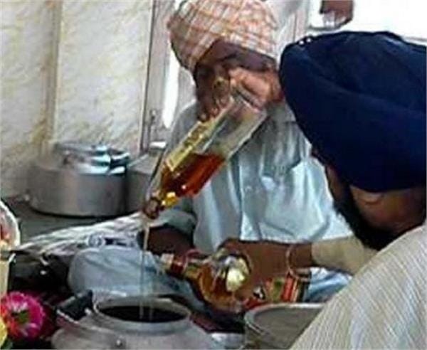 traditions, wine langar in baba kahandas dera in jalandhar for foreign visa