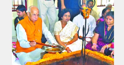 Havy rush at mata mansa devi panchkula, Chief Justice arrived