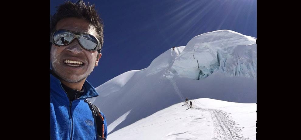 arjun vajpayee became youngest mountaineer to climb 5 mountains above height of 8000 meters