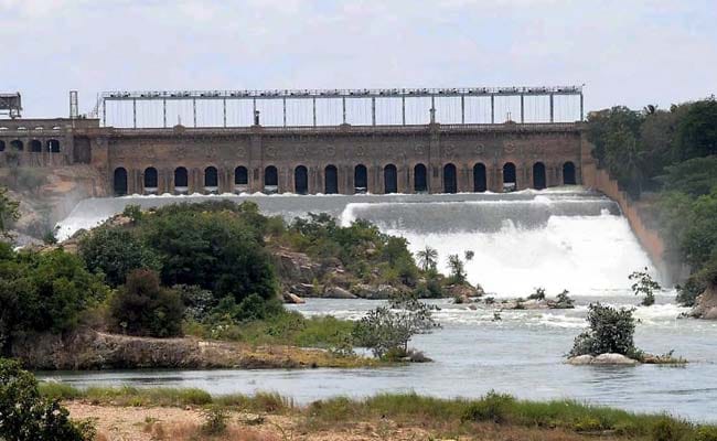 SC orders Karnataka to release 2000 cusecs of Cauvery water to Tamil Nadu  