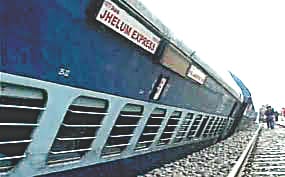jhelam express derail, route blocked 