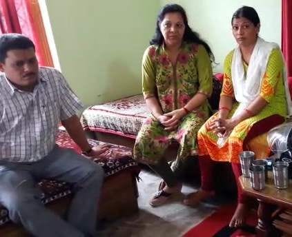 loot in administration Officer at dehradun