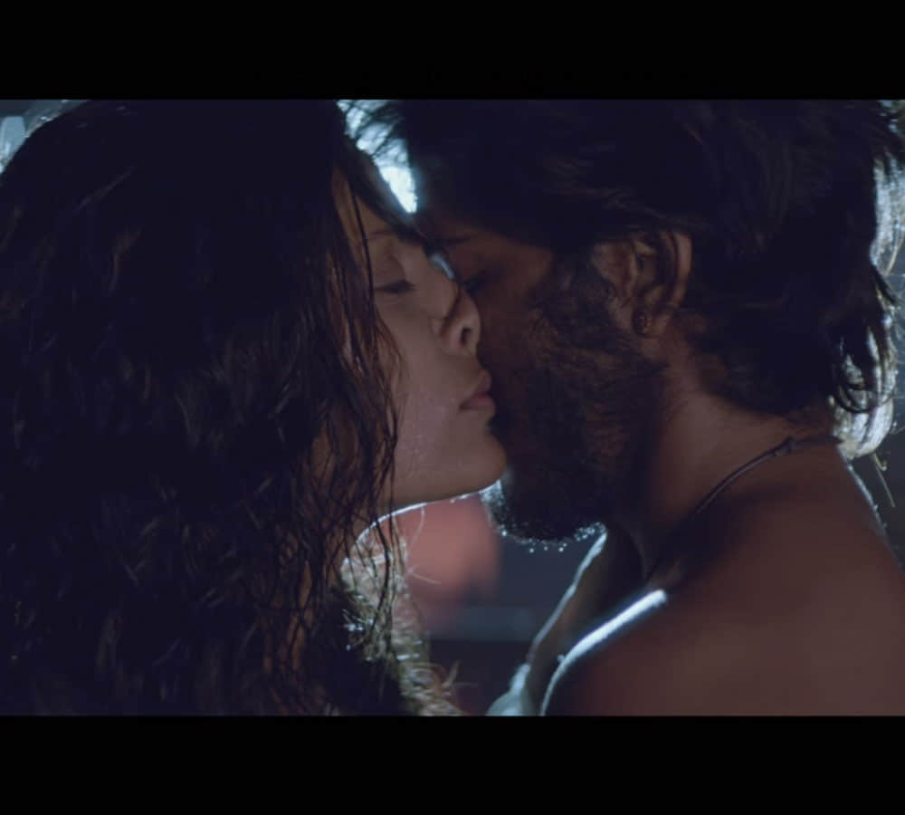 saiyyami kher and harshwardhan kapoor's love making photos goes viral 