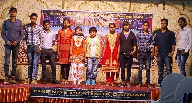 participants dancing with Audience in the audition