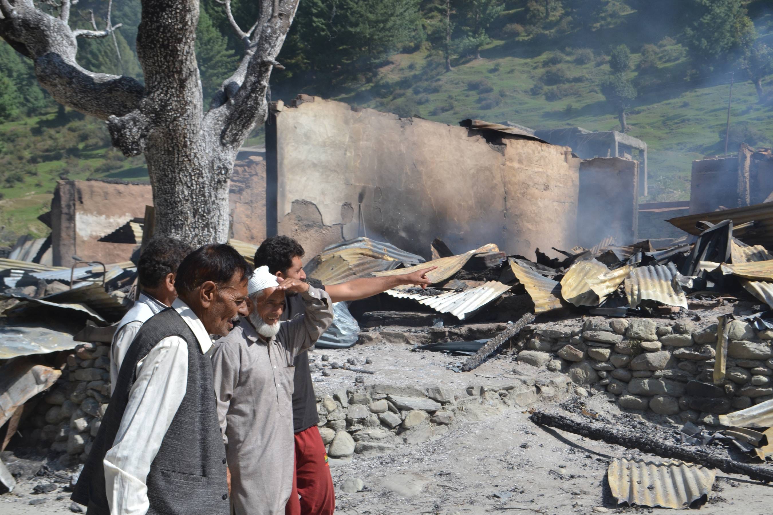 pakistan voilates ceasefire in jammu fires 28 shops