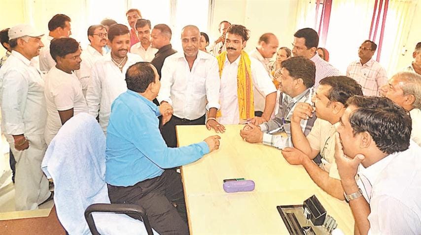 Councillors and offer them to develop the city's uproar