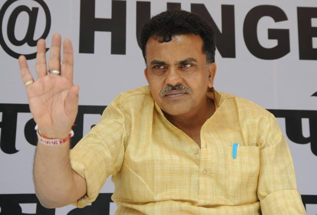 protests in Mumbai against Sanjay Nirupam