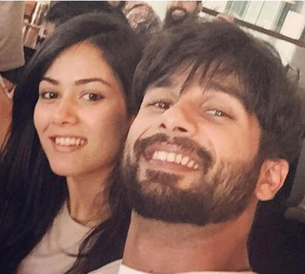 shahid kapoor share romantic pic with his wife