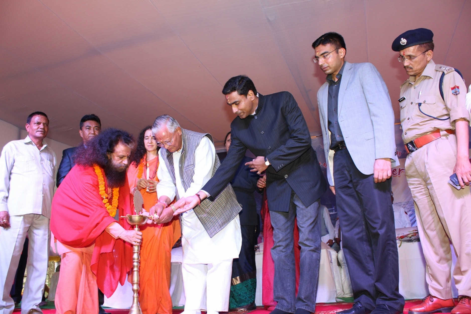 international yoga festival starts in jageshwar dham.