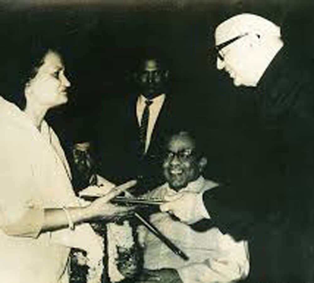 gazal singer begum akhtar 103rd birthday know her unknown facts