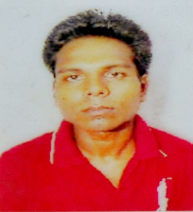 Bike riders Sales Executive Roadways bus crushed by the death