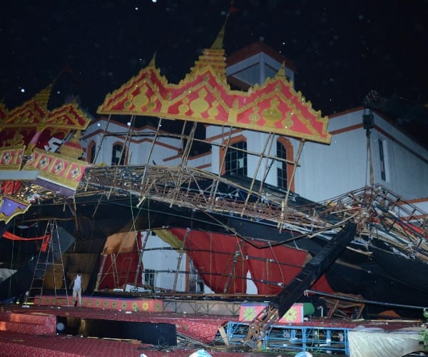 stage of aishbagh ramlila falls down in Lucknow.