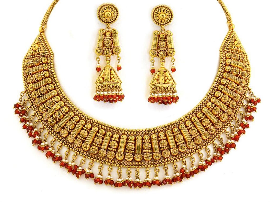 gold thife