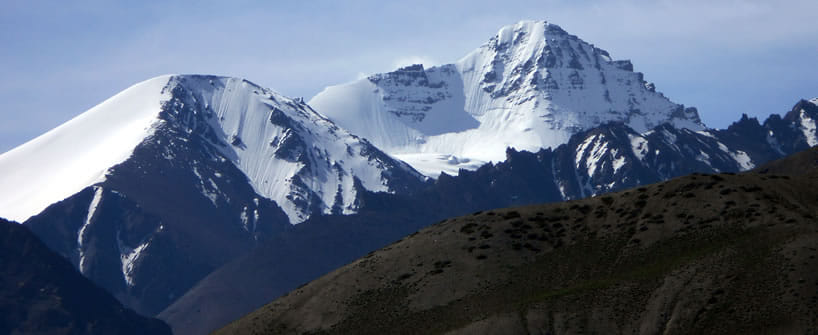 indian army flaaged tricolour on 20187 feet heights at laddakh