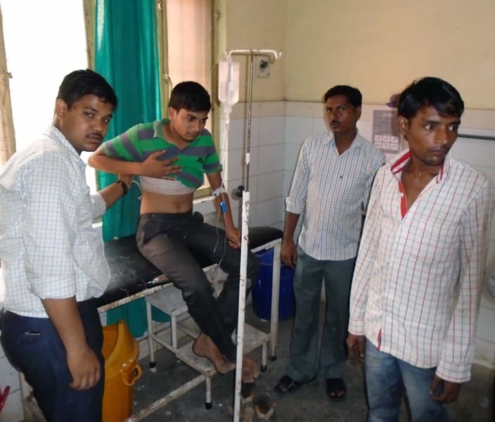 yuvak ko maaree golee, aleegadh rephar