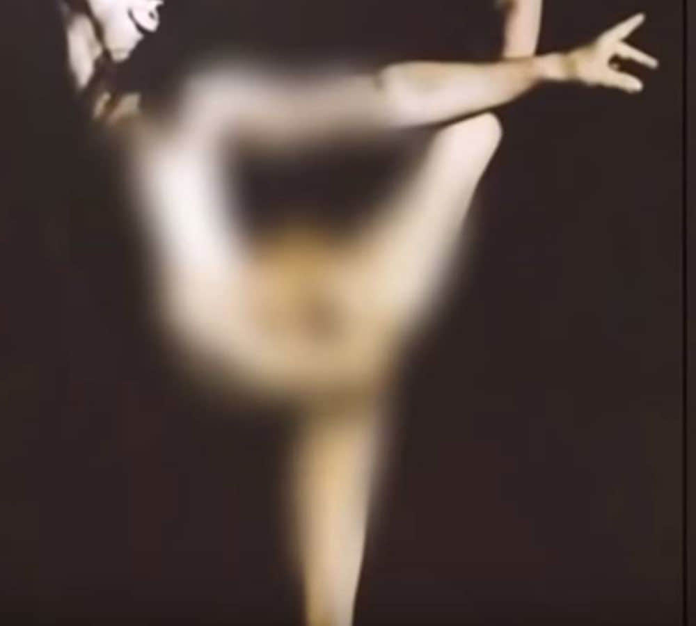 bollywood celebrities posted their naked pics on social media