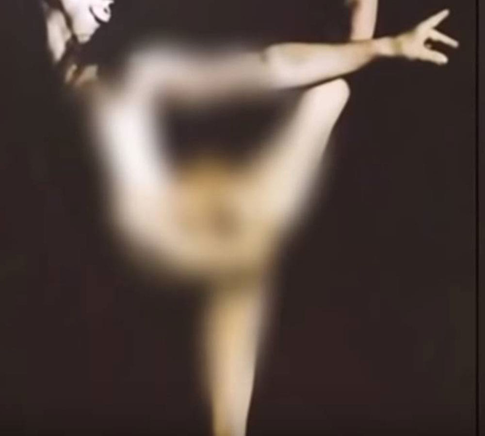 bollywood celebrities posted their naked pics on social media