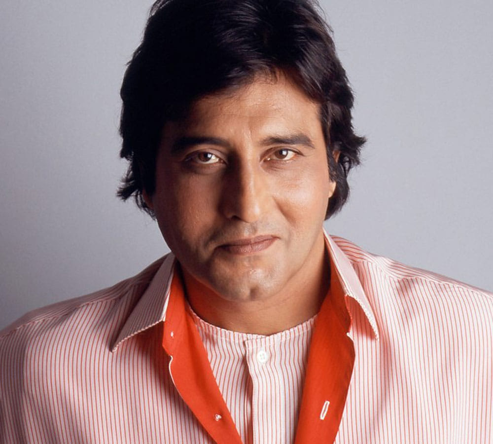 When Dimple Kapadia got scared during intimate scene with Vinod Khanna from Prem Dharam