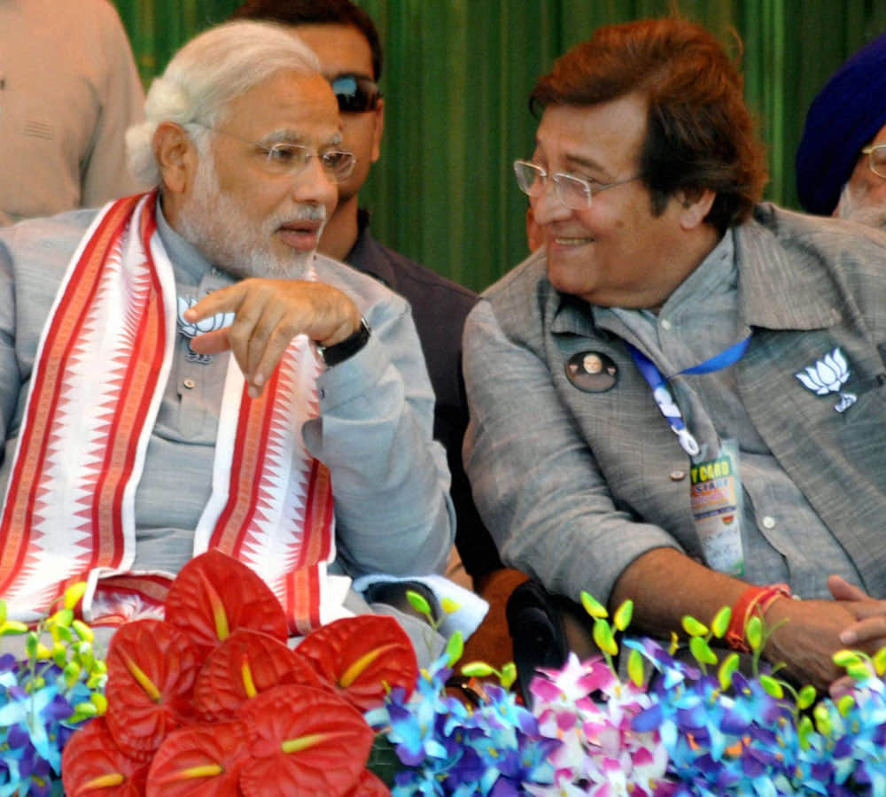 vinod khanan life is like a filmy story 