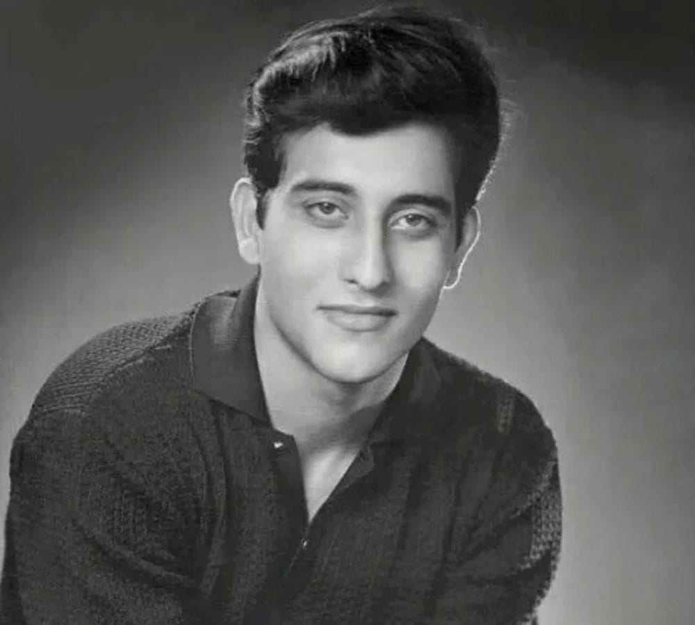 vinod khanan life is like a filmy story 