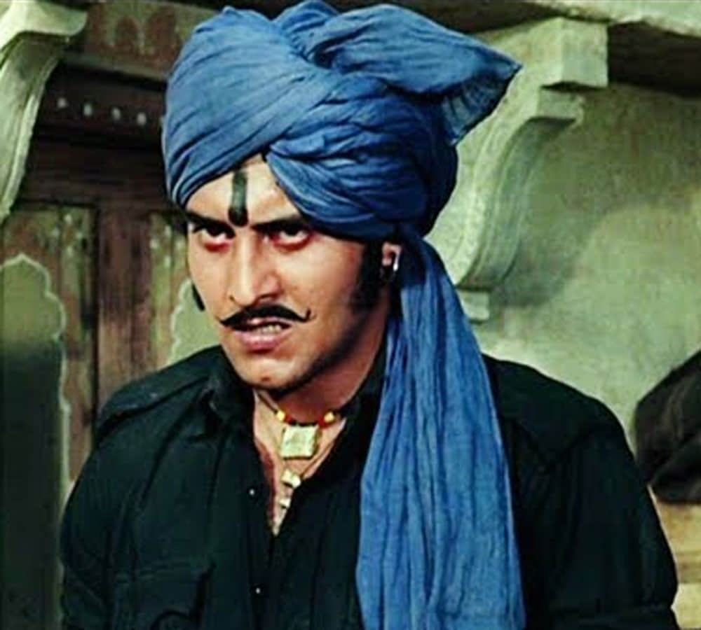 Veteran Bollywood actor Vinod Khanna dies, this viral photo revealed about his cancer