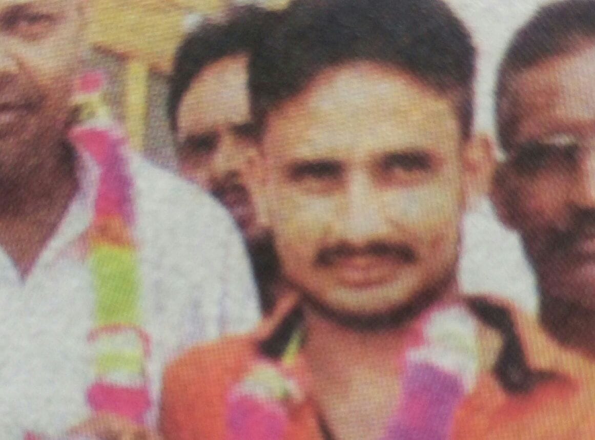 SP leader pick dalit girl from car