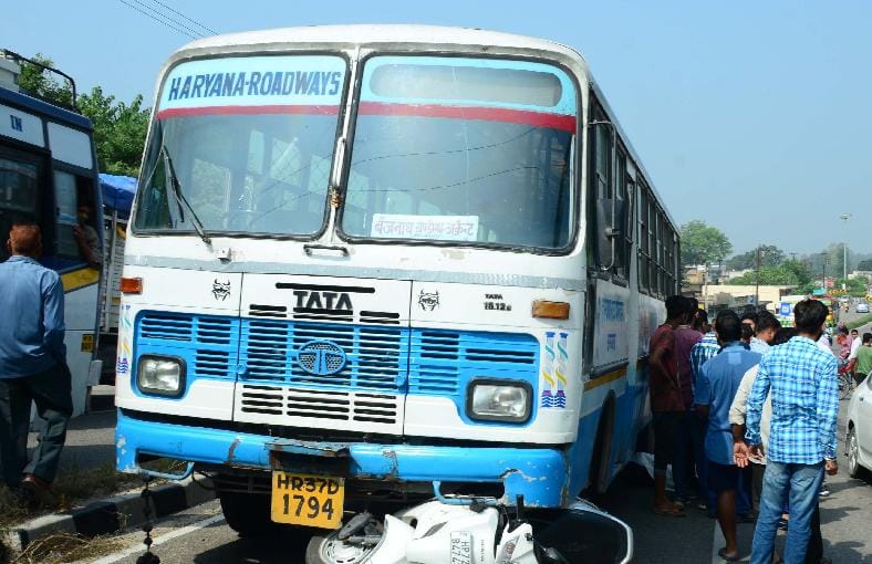 scooty driver dead in accident