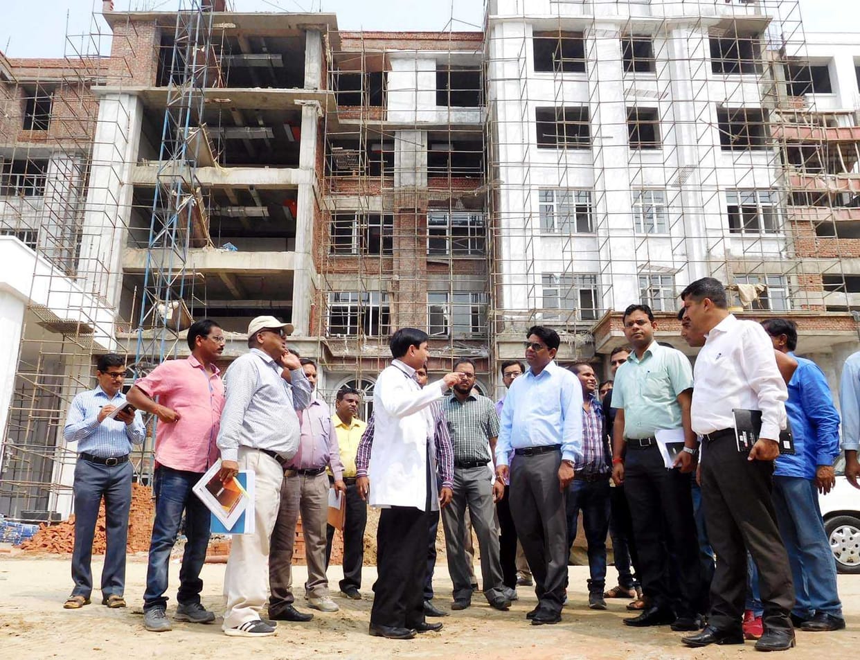 dm not satisfied by working in medical college