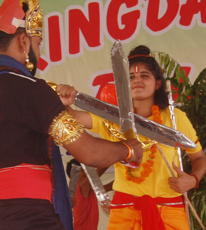 Dussehra celebrated in schools, burnt effigies of Ravana 