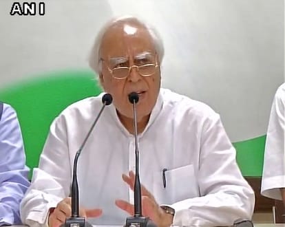 kapil sibbal Balked amit shah's statement