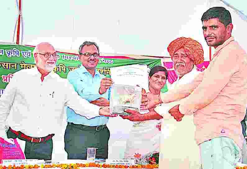 puraskaro ke saath