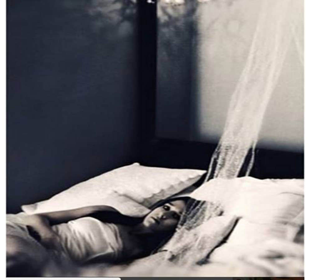 jackie shroff daughter krishna shroff share her hot topless photos