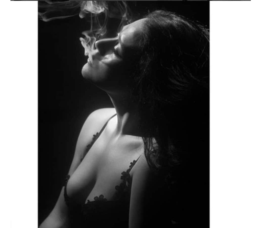 jackie shroff daughter krishna shroff share her hot topless photos