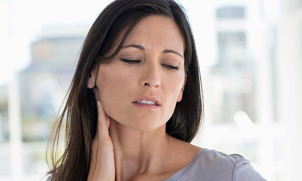 tonsillitis symptoms causes and prevention, how to cure tonsils tips in hindi