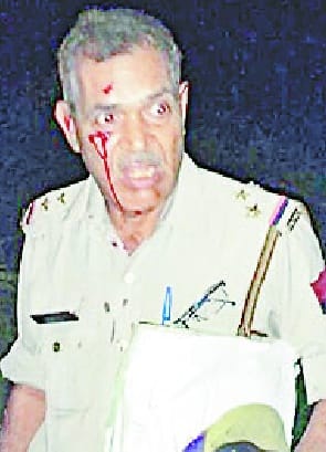 Six injured in road accident