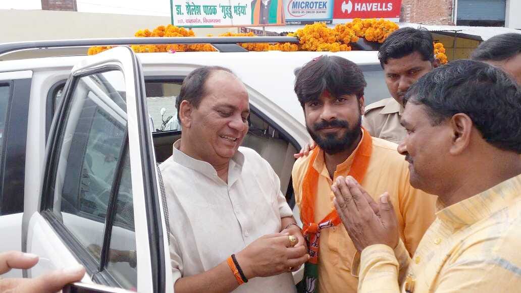 Kejriwal should first video of your berth