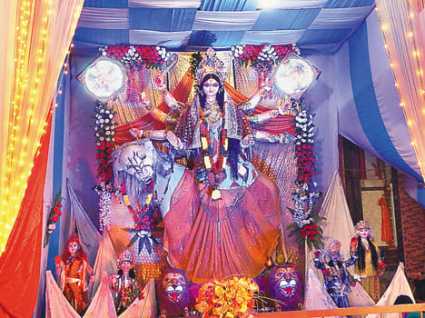 On the fifth day of Navratri puja Skandmata