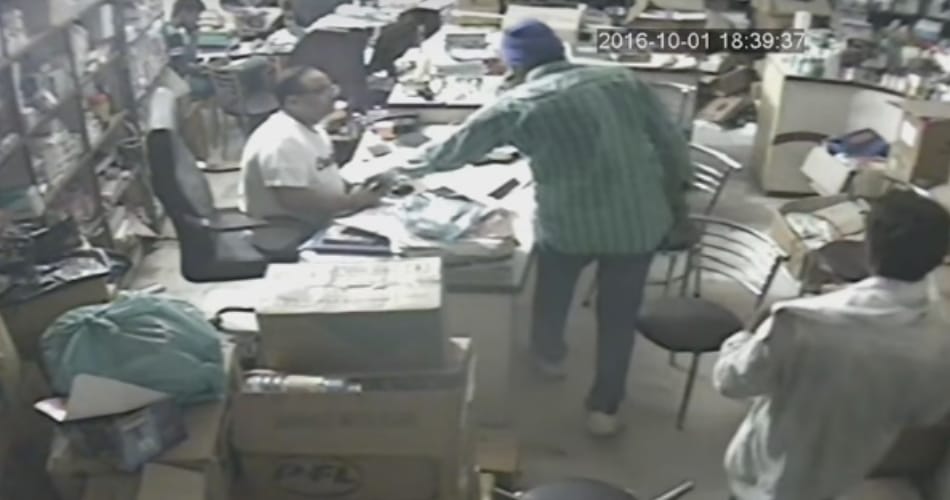 four criminals entered the medical store in taran taran punjab and after that