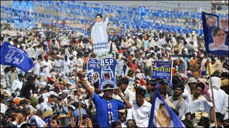 bsp workers reach lucknow  with 3000 vehicles three trains