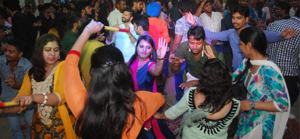 all durga puja pandals in noida in photos