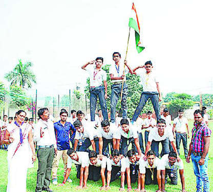 Scout Guide camp teaches students skills