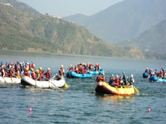jet ski championship in uttarakhand tehri dam lake.