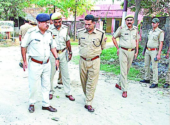 The murder of the police station in the morning