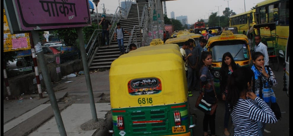 women avoid pink auto in noida because they fear of iron gate in auto