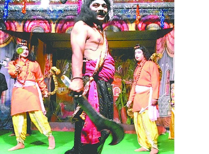 Laxman cut off the nose of Surpnkha