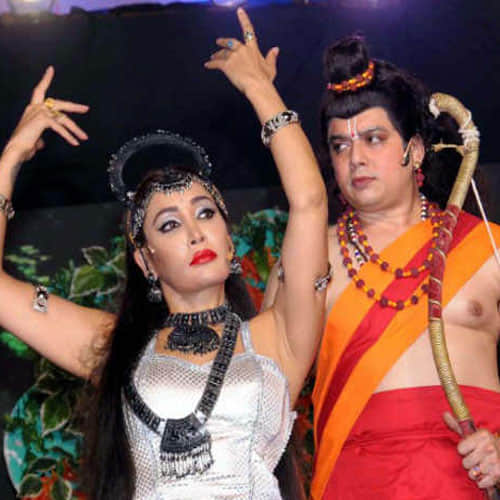 sofia hayat shows her boldness in ramleela