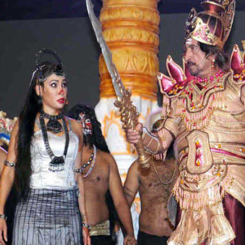 sofia hayat shows her boldness in ramleela