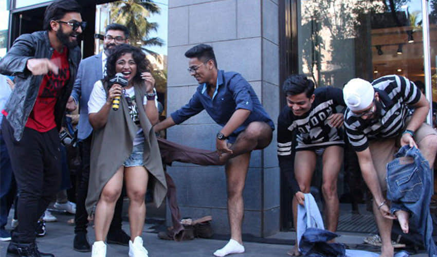 ranveer singh's fans make themselves semi nude