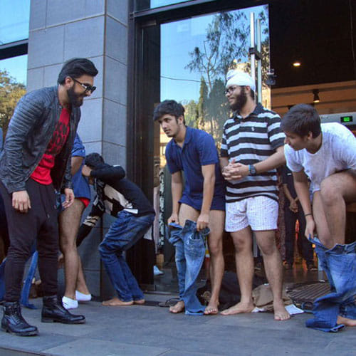 ranveer singh's fans make themselves semi nude
